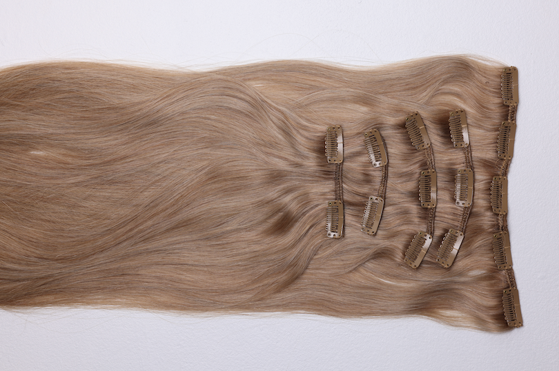 Straight Clip-In Extensions – Sand